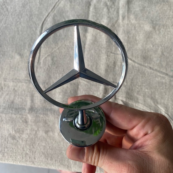 Silver and Blue Hood Star Emblem for Mercedes-Benz - Picture 3 of 10